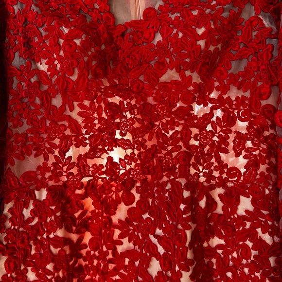 Long sleeve dress custom made about a size 6 - Picture 7 of 8